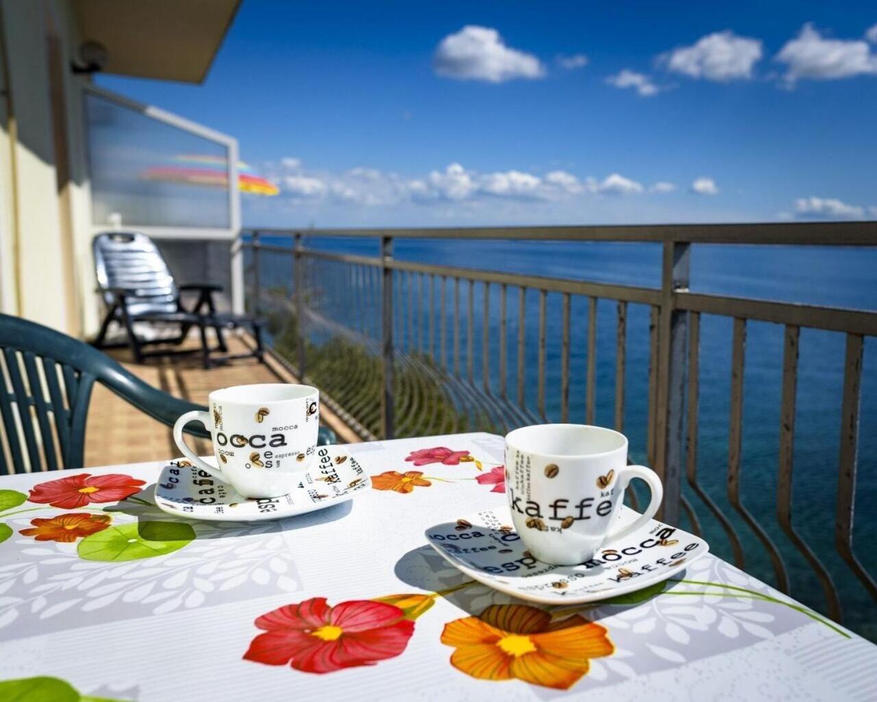 Apartments Domagoj - On The Beach Lukovo Sugarje Luaran gambar